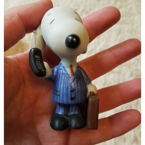 PEANUTS  SNOOPY -  THE SUIT FIGURINE